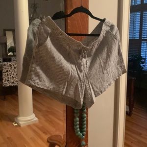 Womens gently used linen shorts, J Crew brand, elastic waist, size L, navy/white